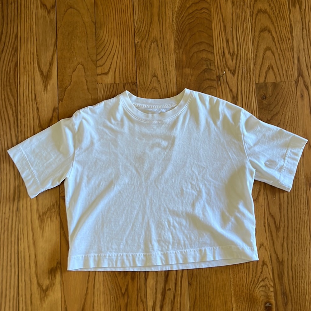 Everlane boxy crop tee